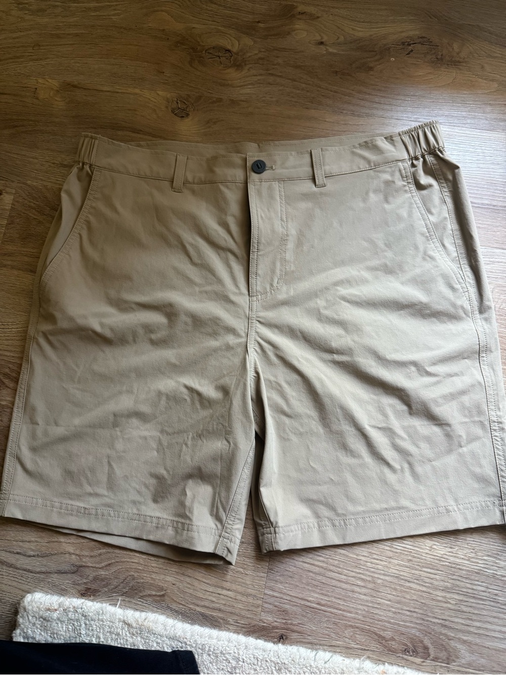 Free Fly Apparel Men's Latitude Coriander Flat-Front Shorts
